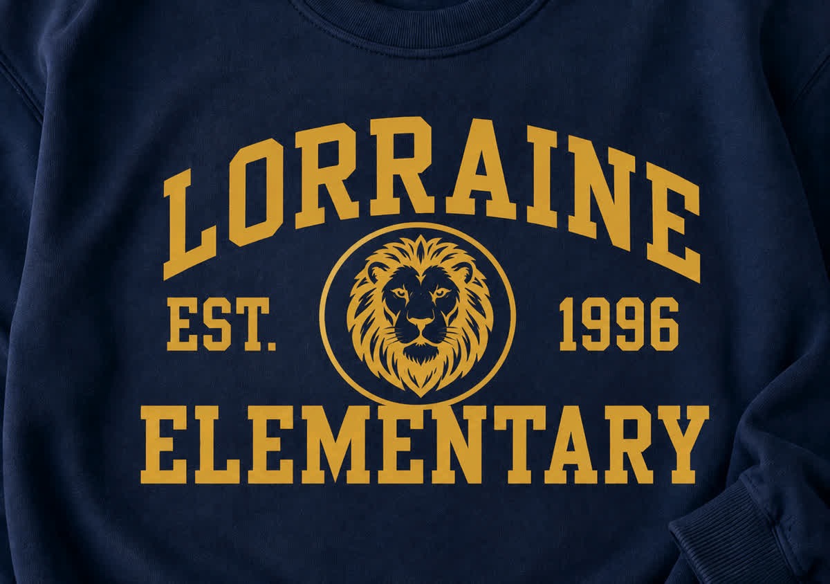 Lion Crest Crewneck — Navy